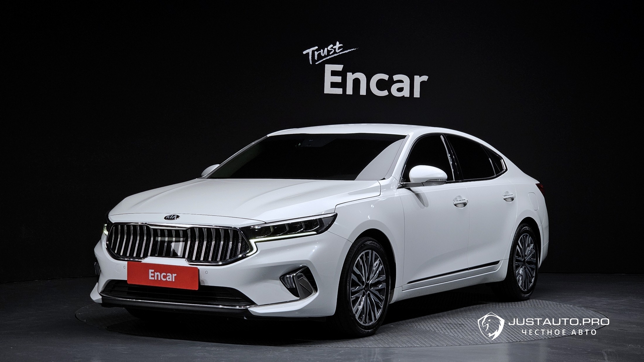 Автомобиль Kia K7