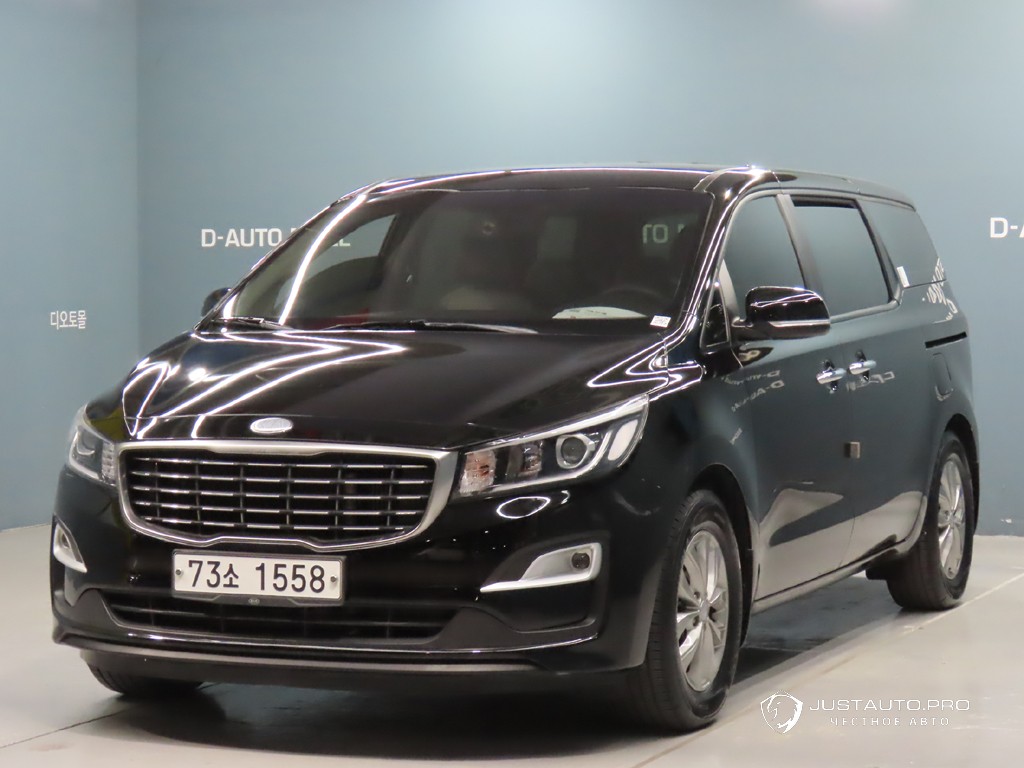 Автомобиль Kia Canival
