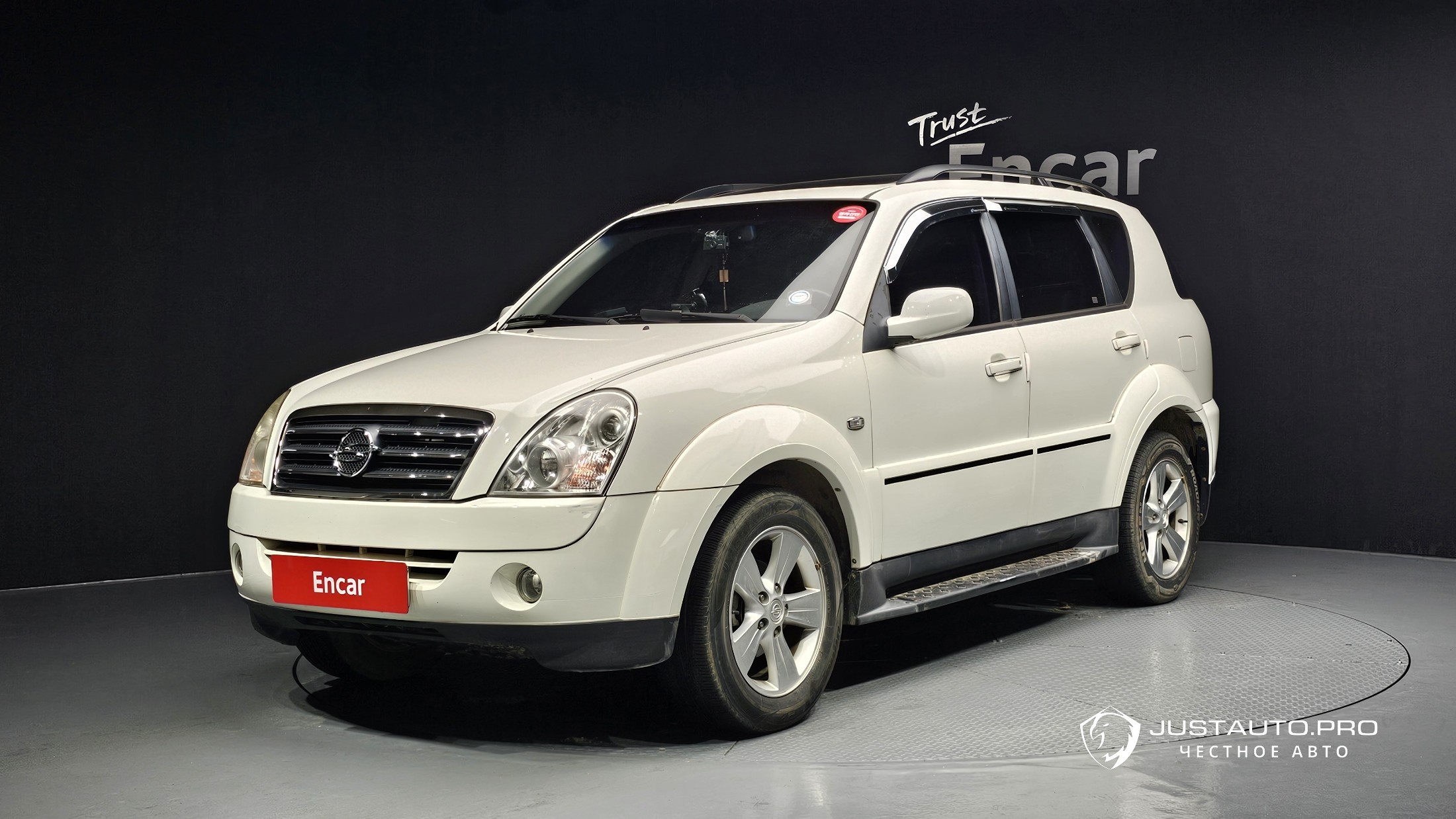 Автомобиль KG_Mobility_Ssangyong Rexton