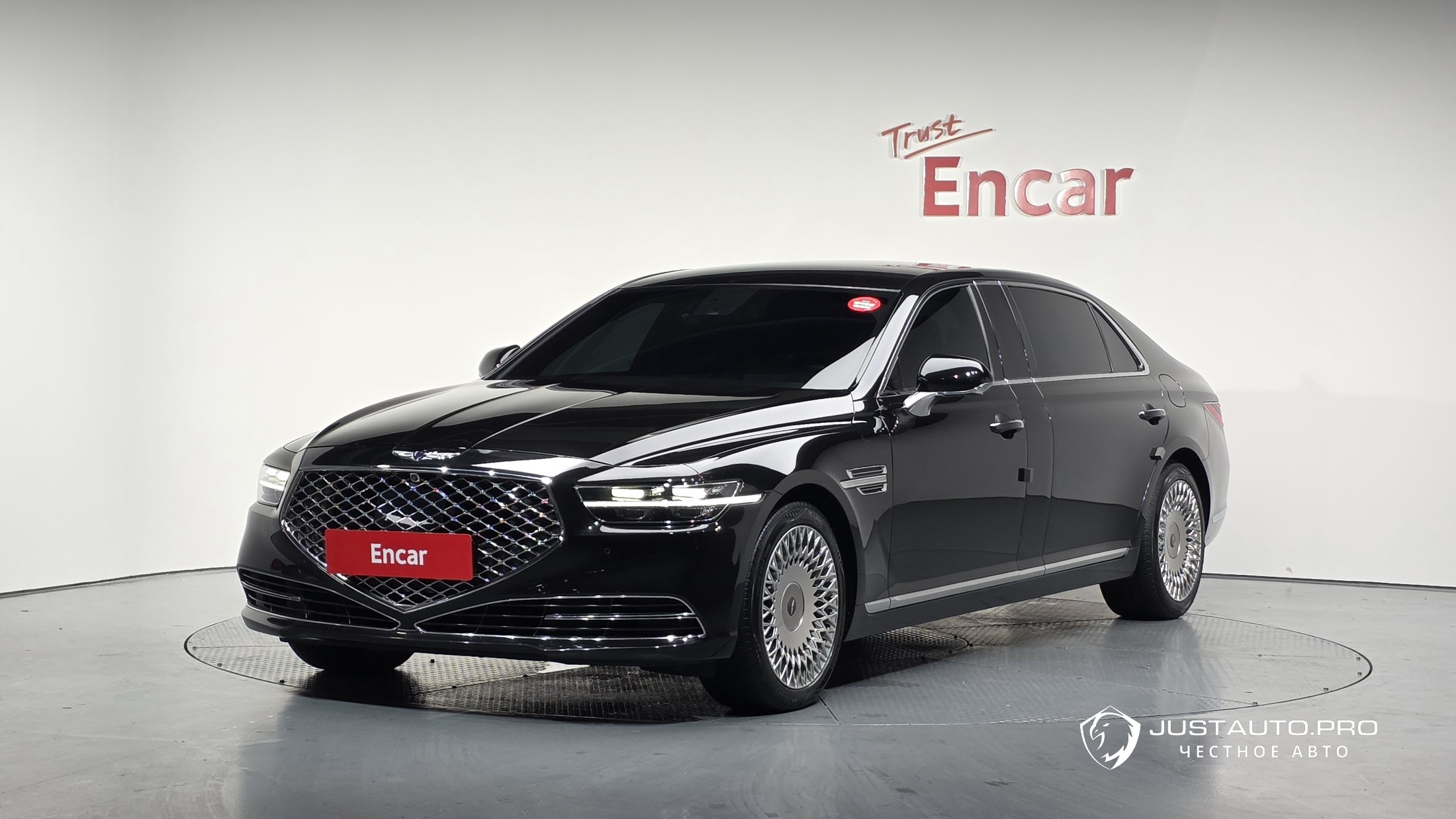 Автомобиль Genesis G90