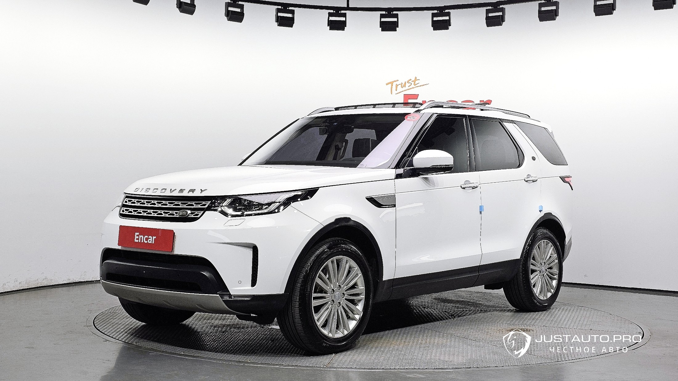 Автомобиль Land Rover Discovery