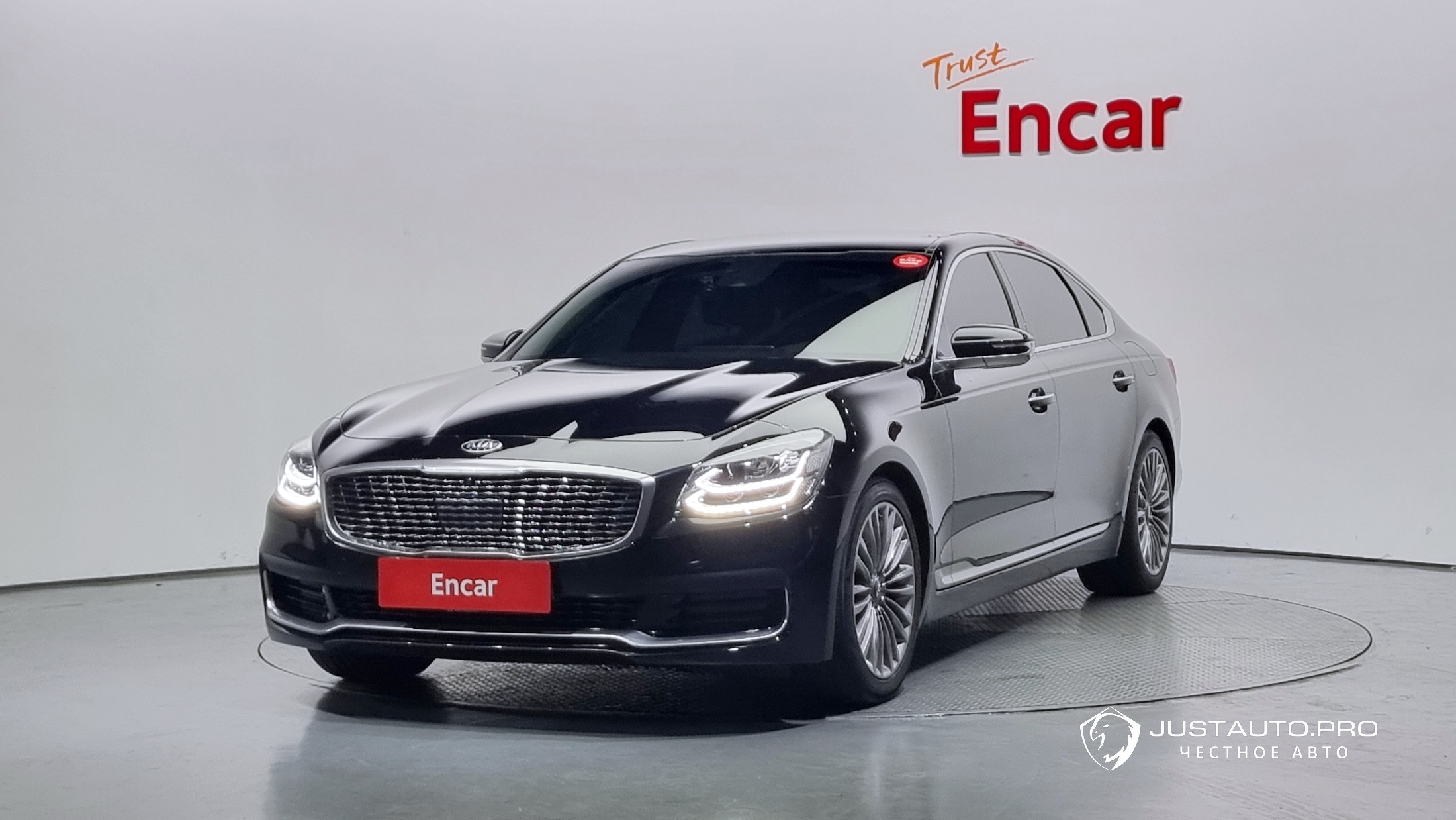 Автомобиль Kia K9