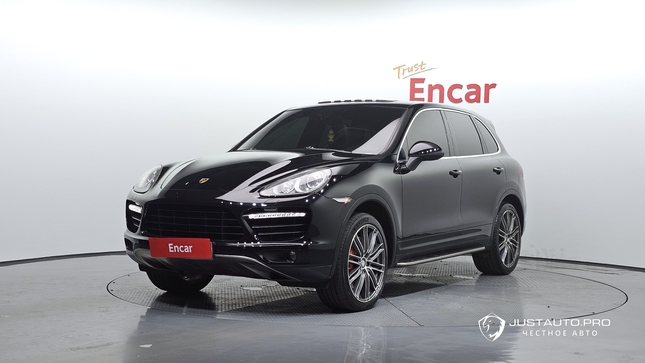 Автомобиль Porsche Cayenne