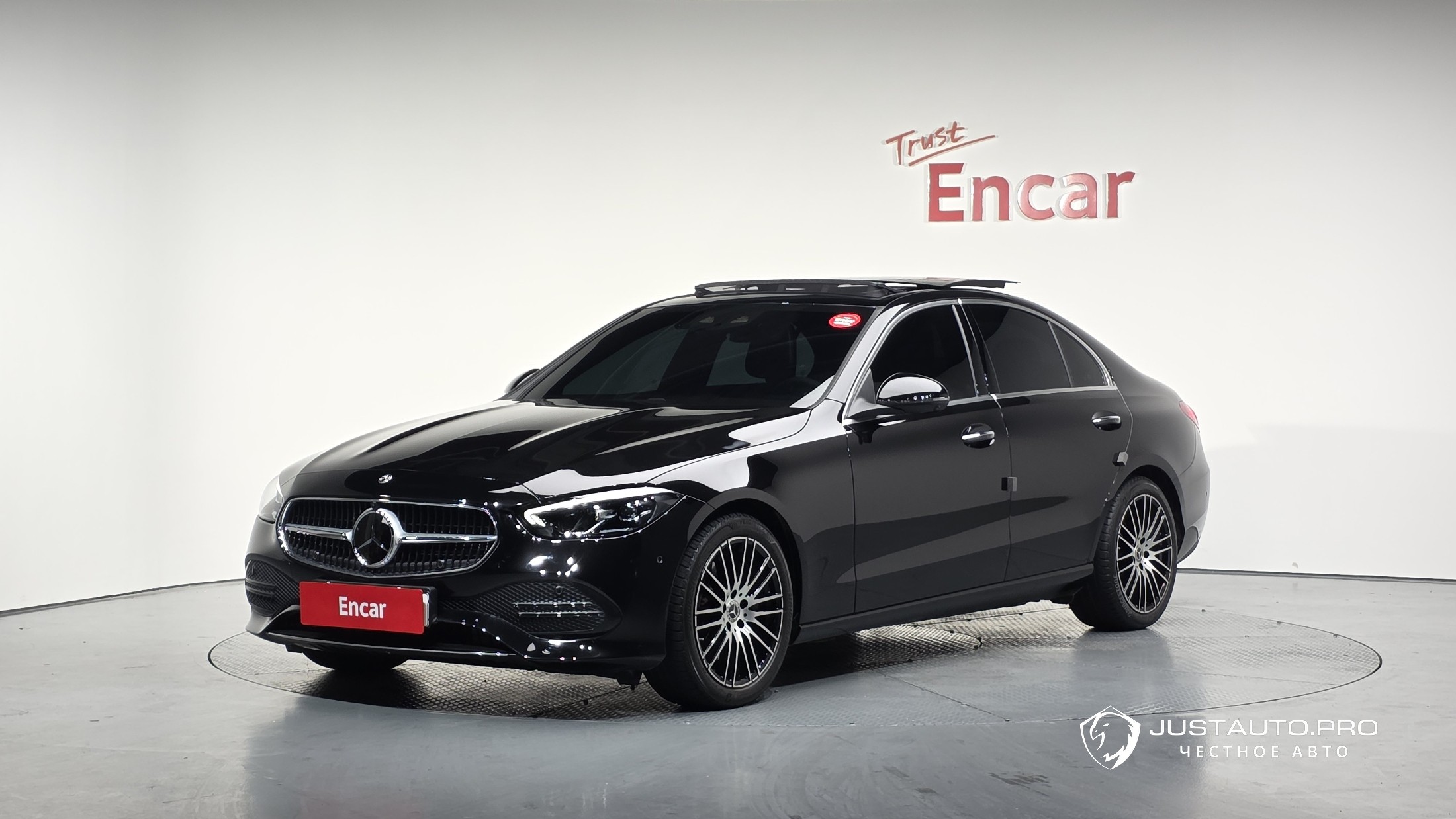 Автомобиль Mercedes-Benz C-Class