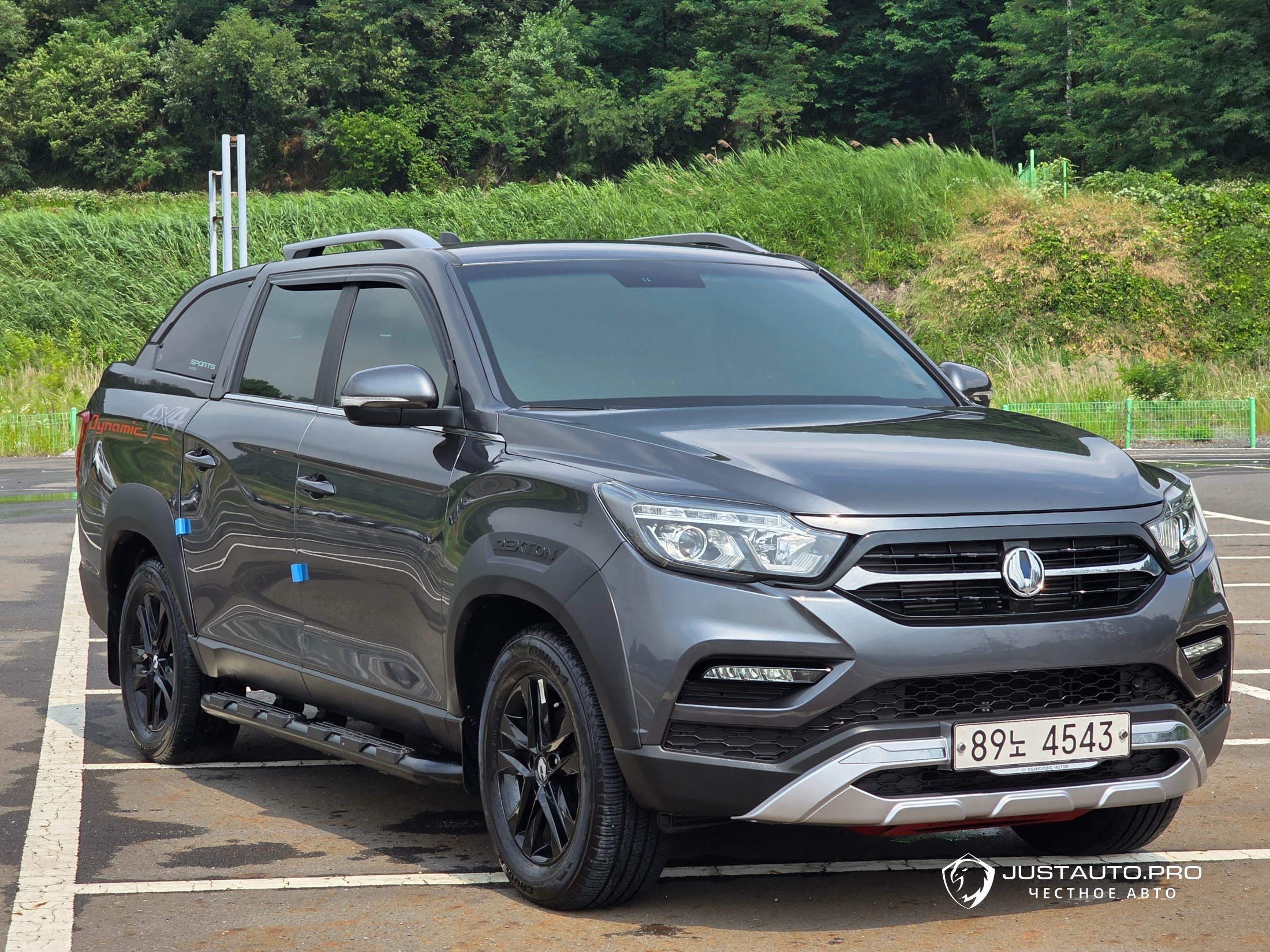Автомобиль KG_Mobility_Ssangyong Rexton