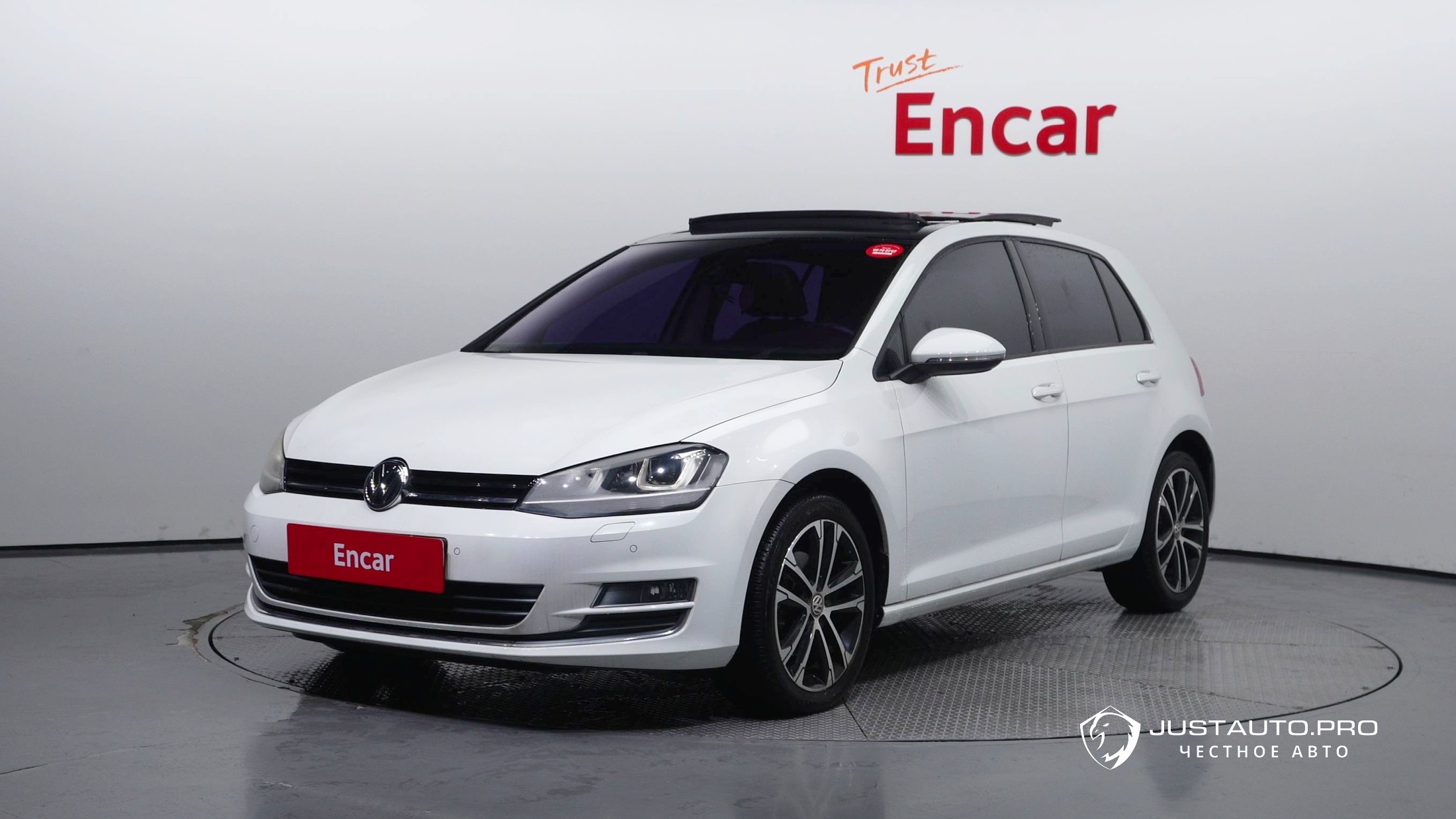 Автомобиль Volkswagen Golf