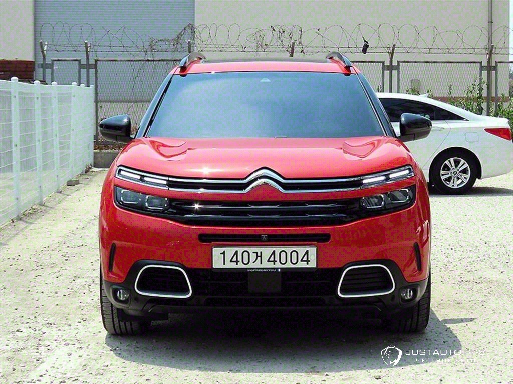 Автомобиль Citroen-DS C5 Aircross