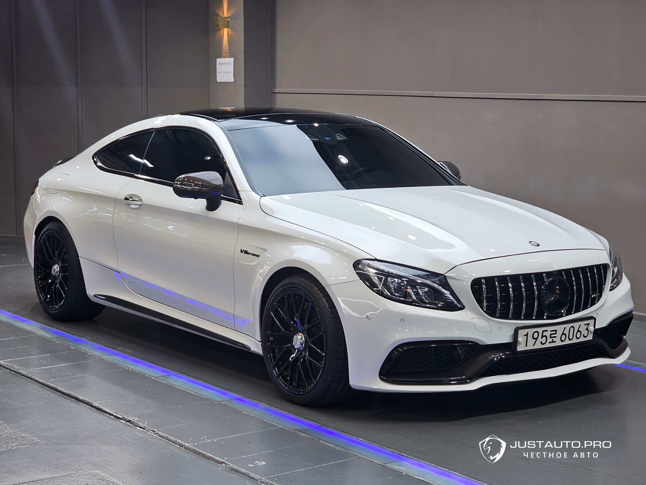 Автомобиль Mercedes-Benz C-Class