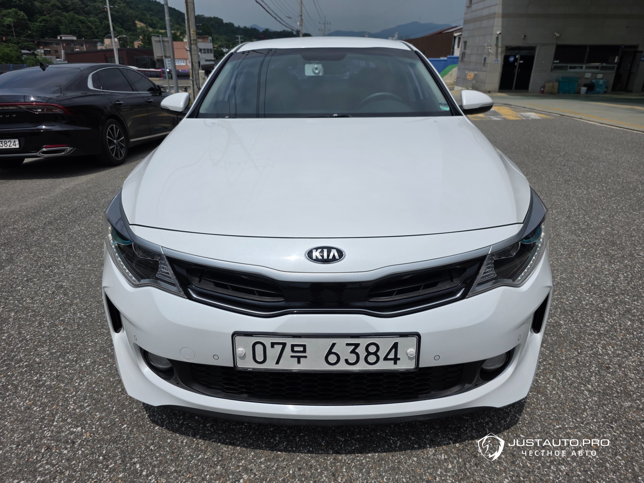 Автомобиль Kia K5