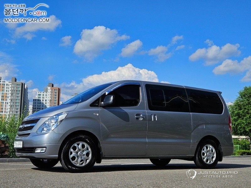 Автомобиль Hyundai Starex