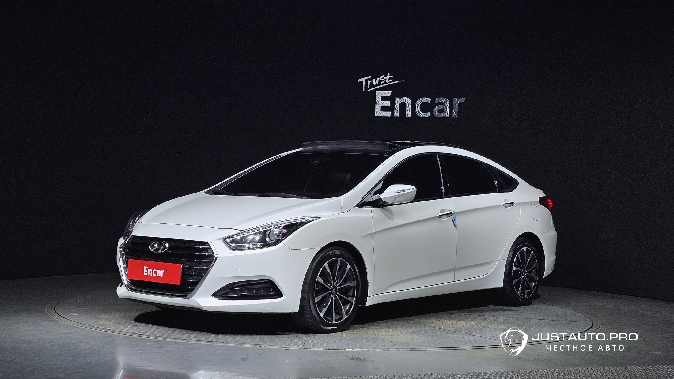 Автомобиль Hyundai i40