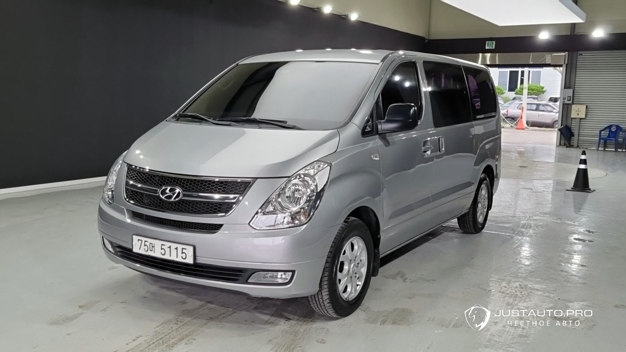 Автомобиль Hyundai Starex