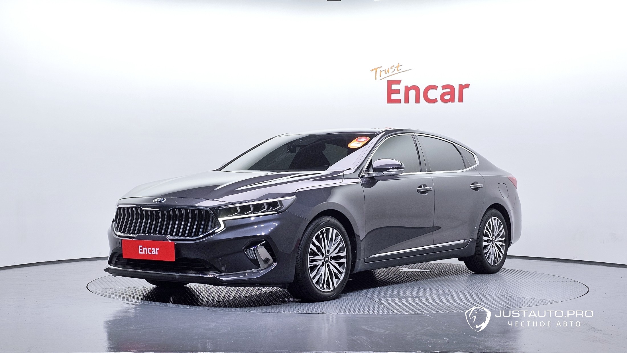 Автомобиль Kia K7