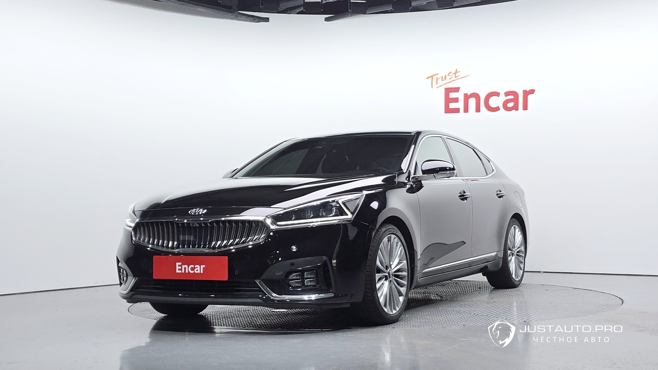 Автомобиль Kia K7