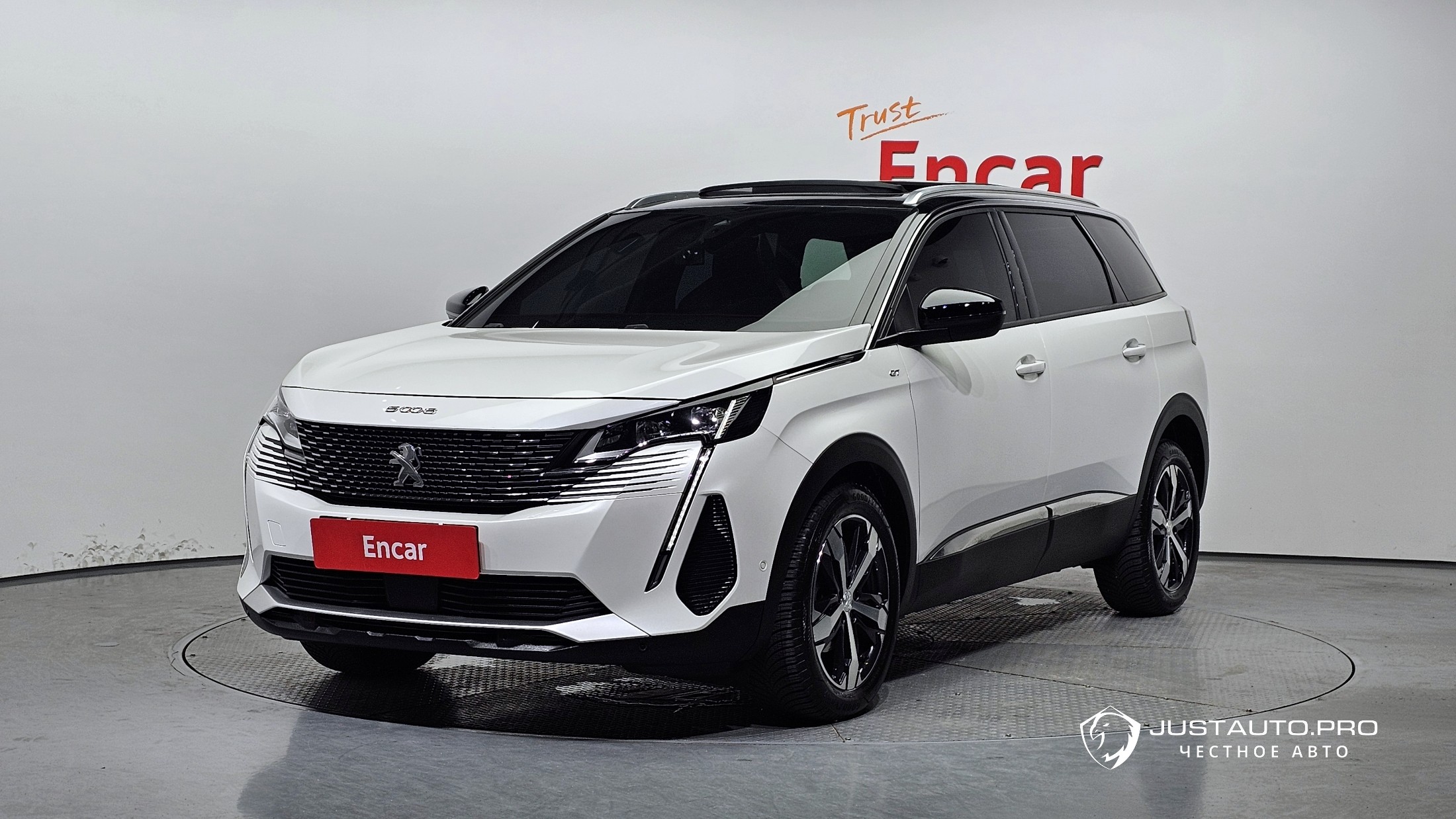 Автомобиль Peugeot 5008