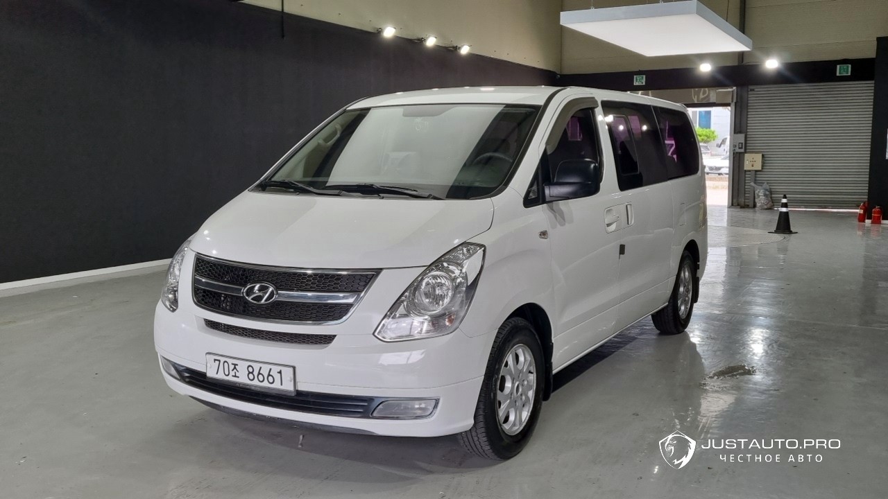 Автомобиль Hyundai Starex