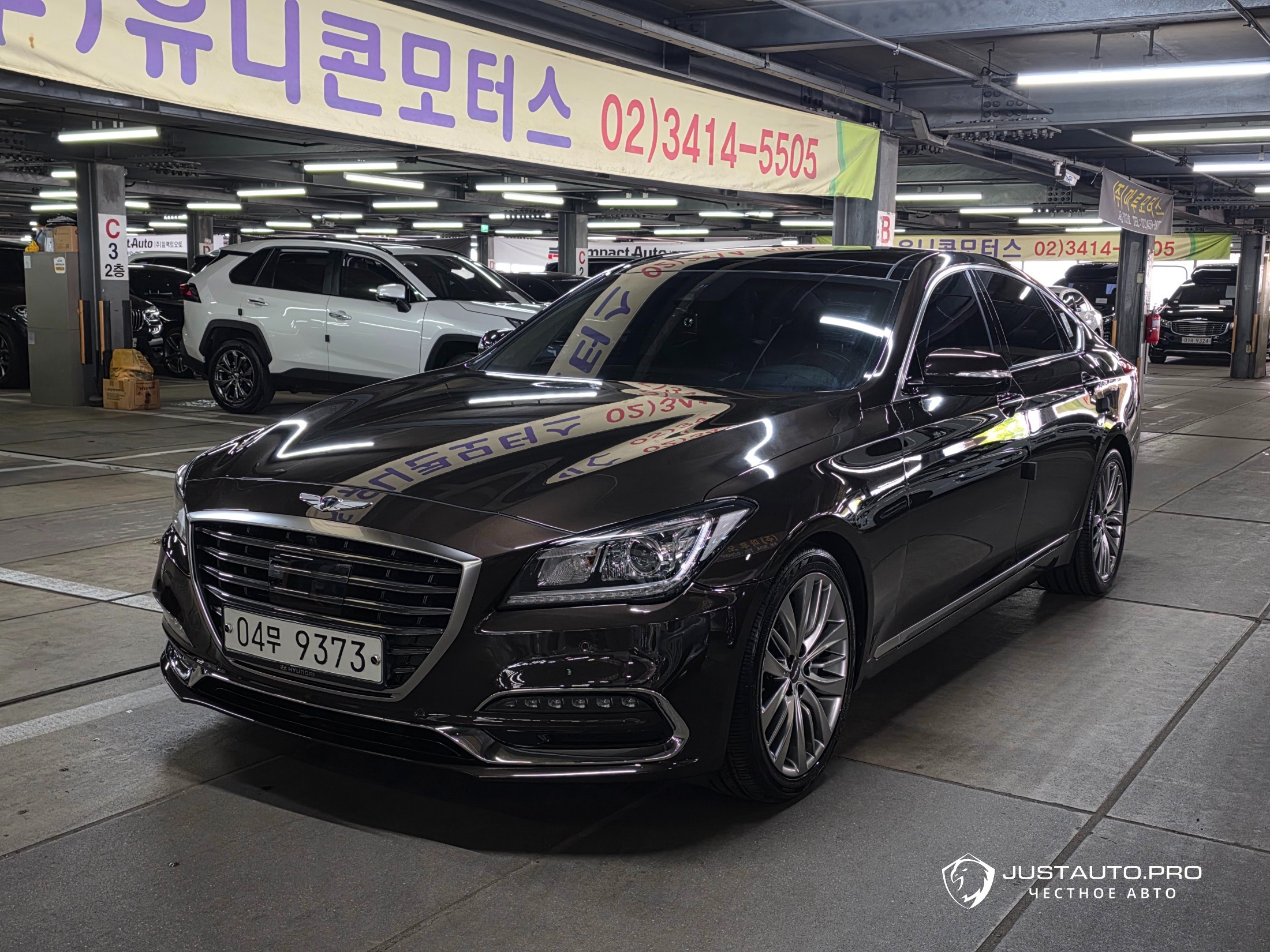 Автомобиль Genesis G80