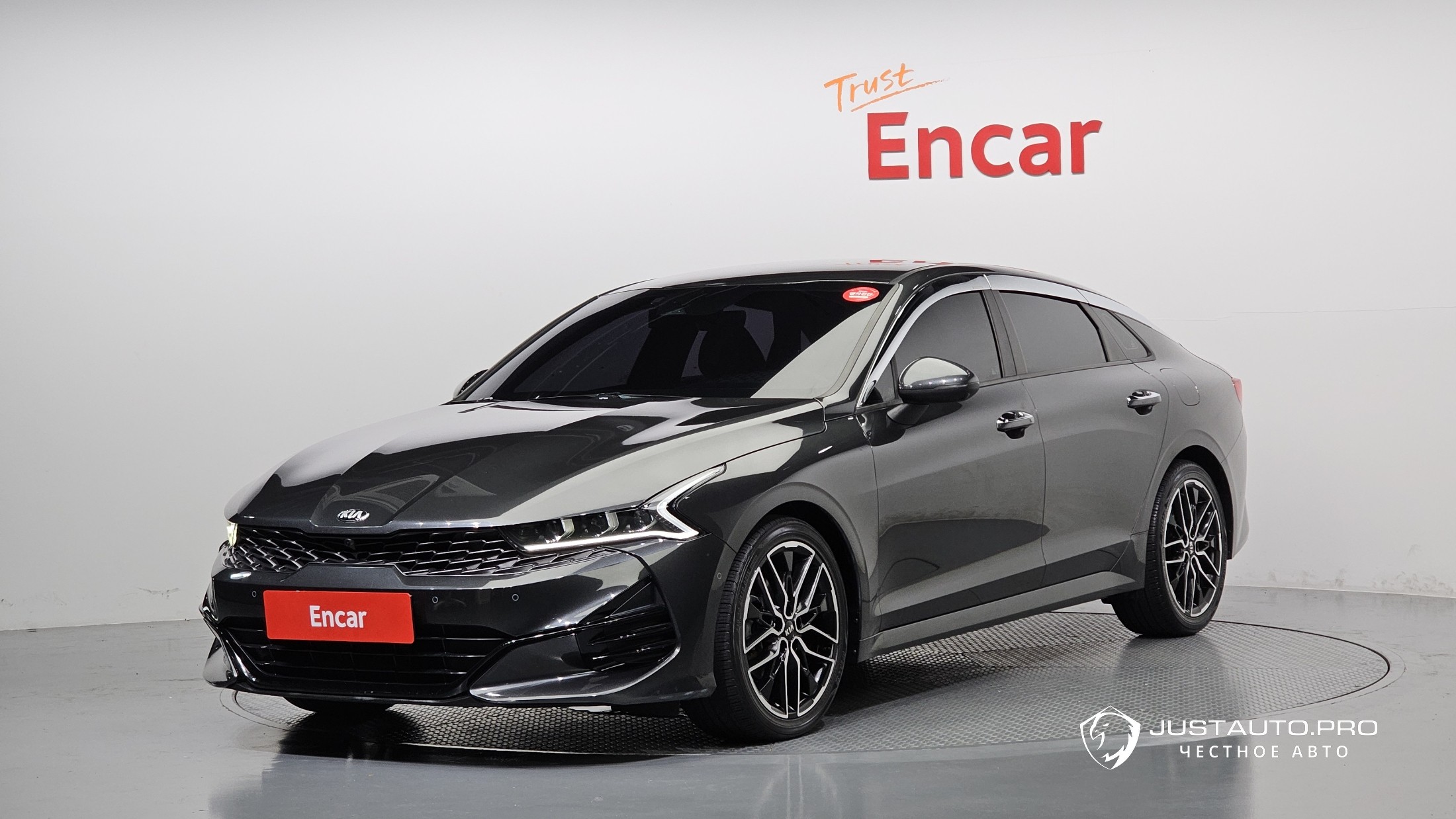 Автомобиль Kia K5