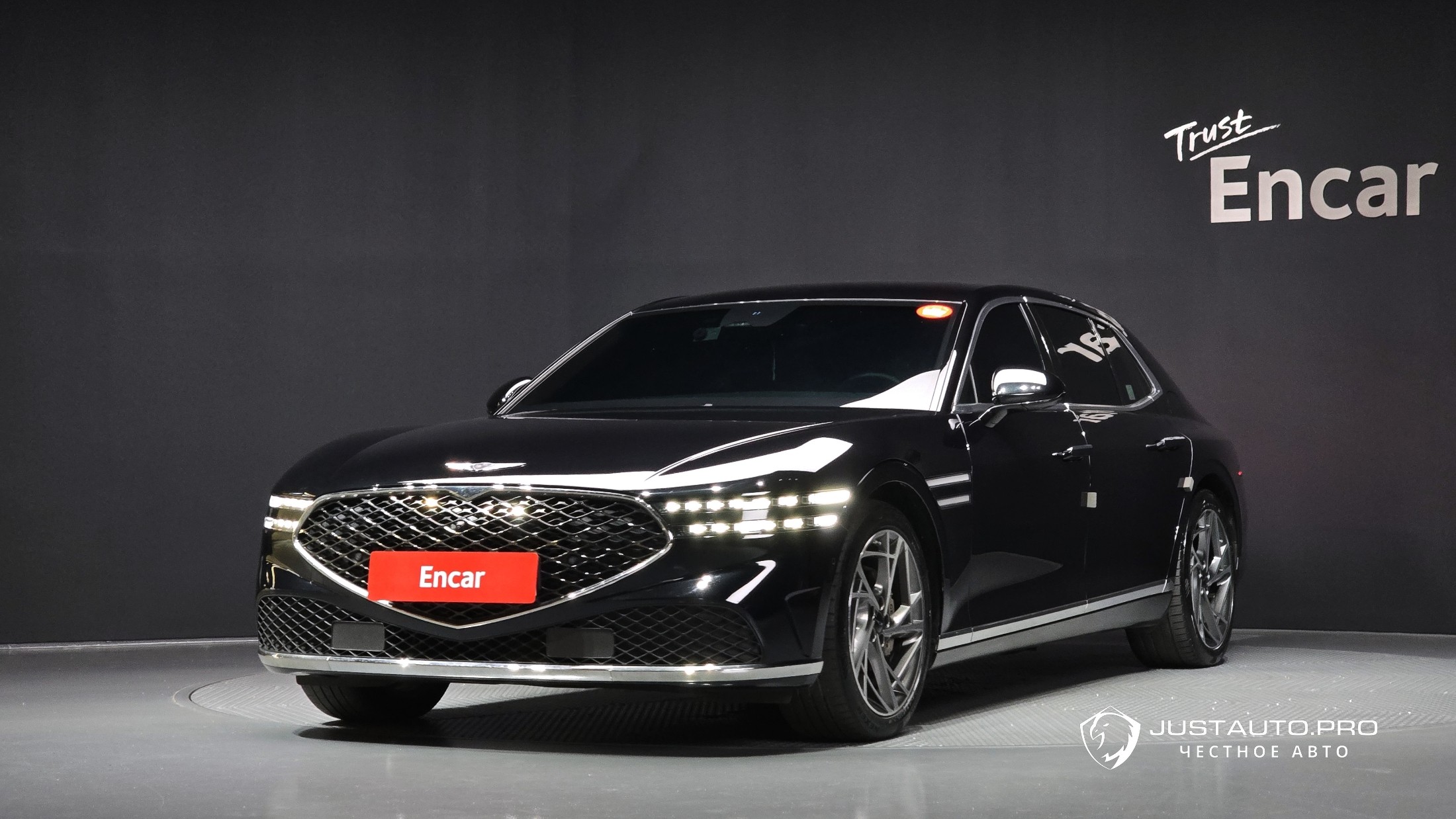 Автомобиль Genesis G90