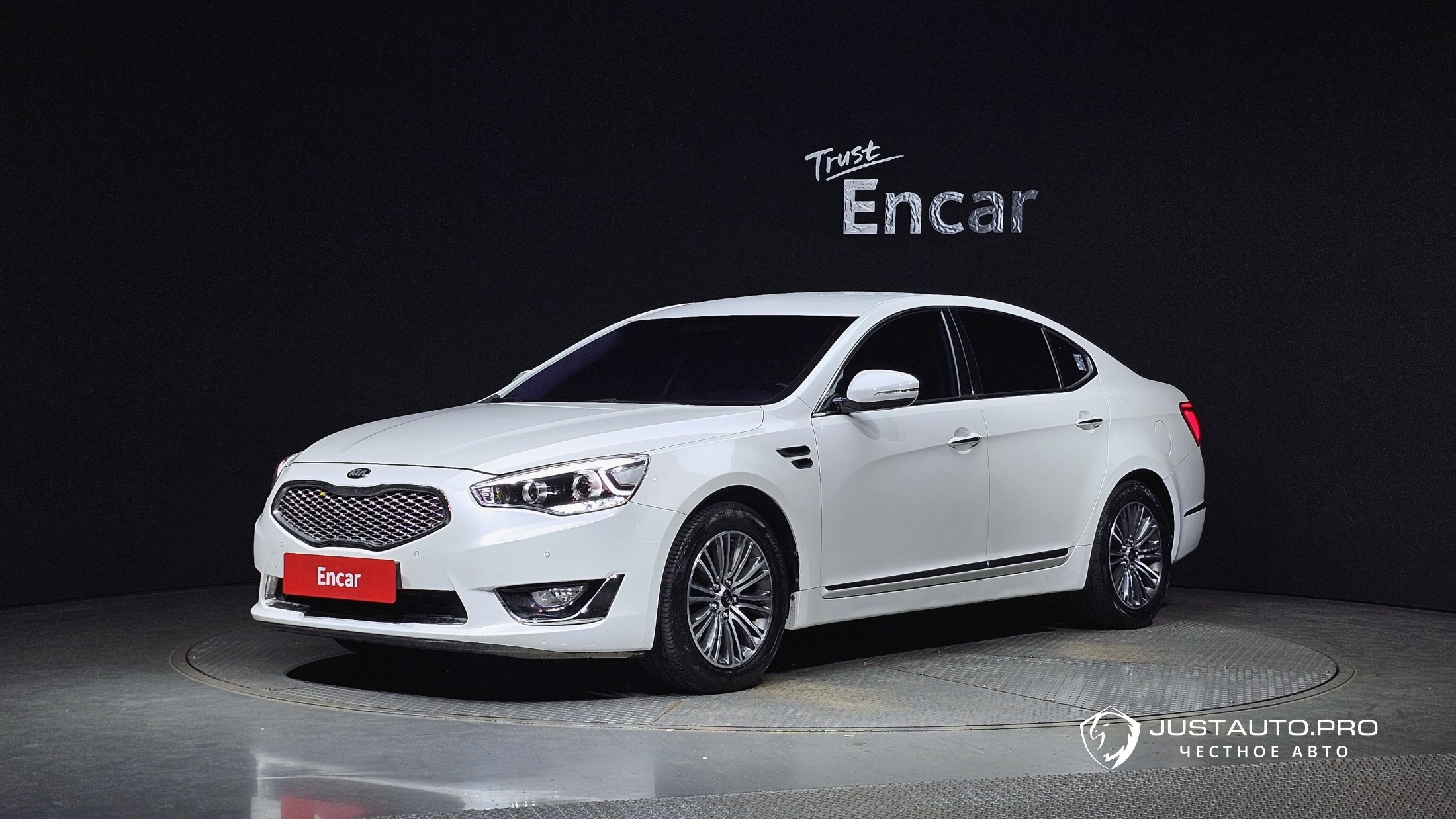 Автомобиль Kia K7