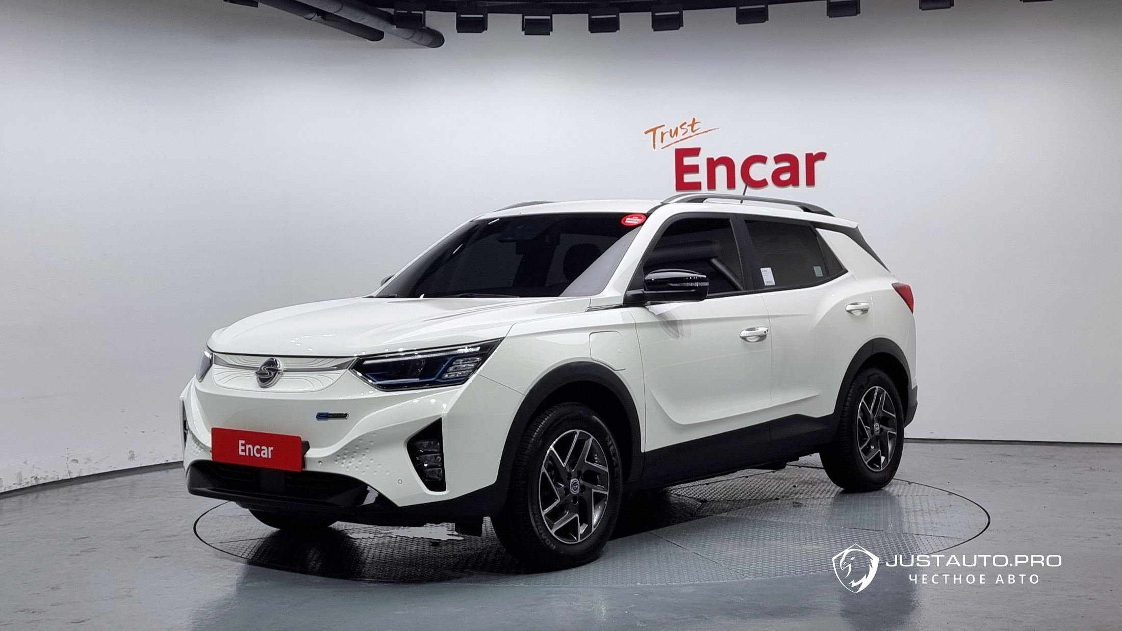 Автомобиль KG_Mobility_Ssangyong KORANDO