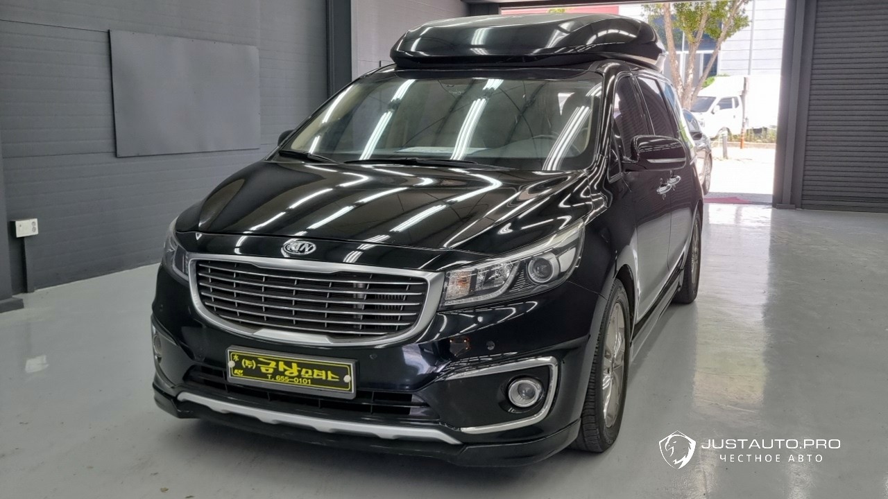 Автомобиль Kia Canival