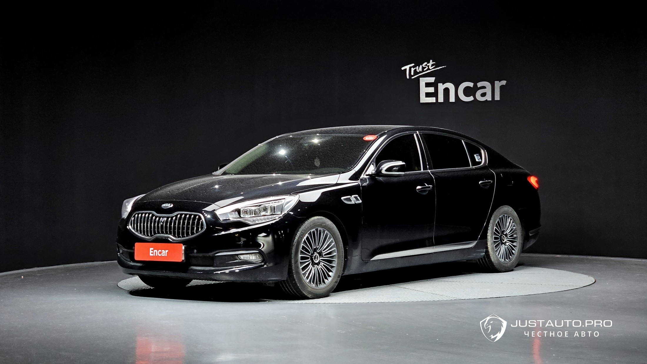 Автомобиль Kia K9