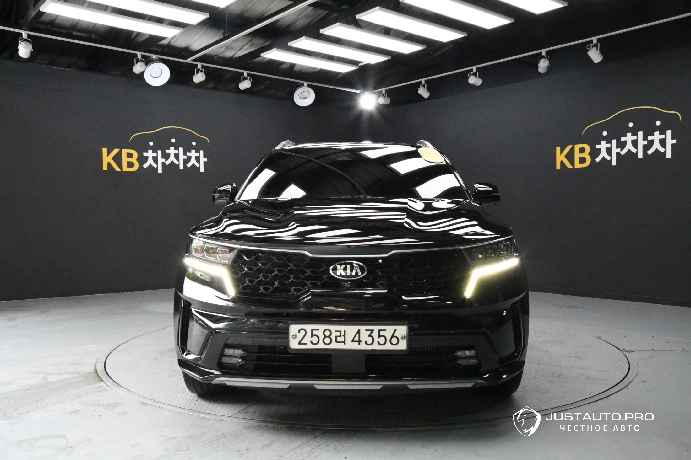Автомобиль Kia Sorento