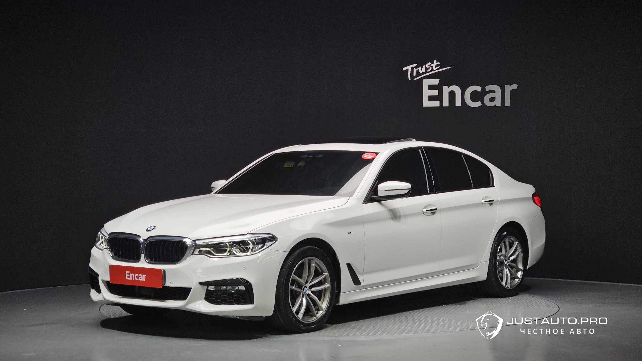 Автомобиль BMW 5-Series