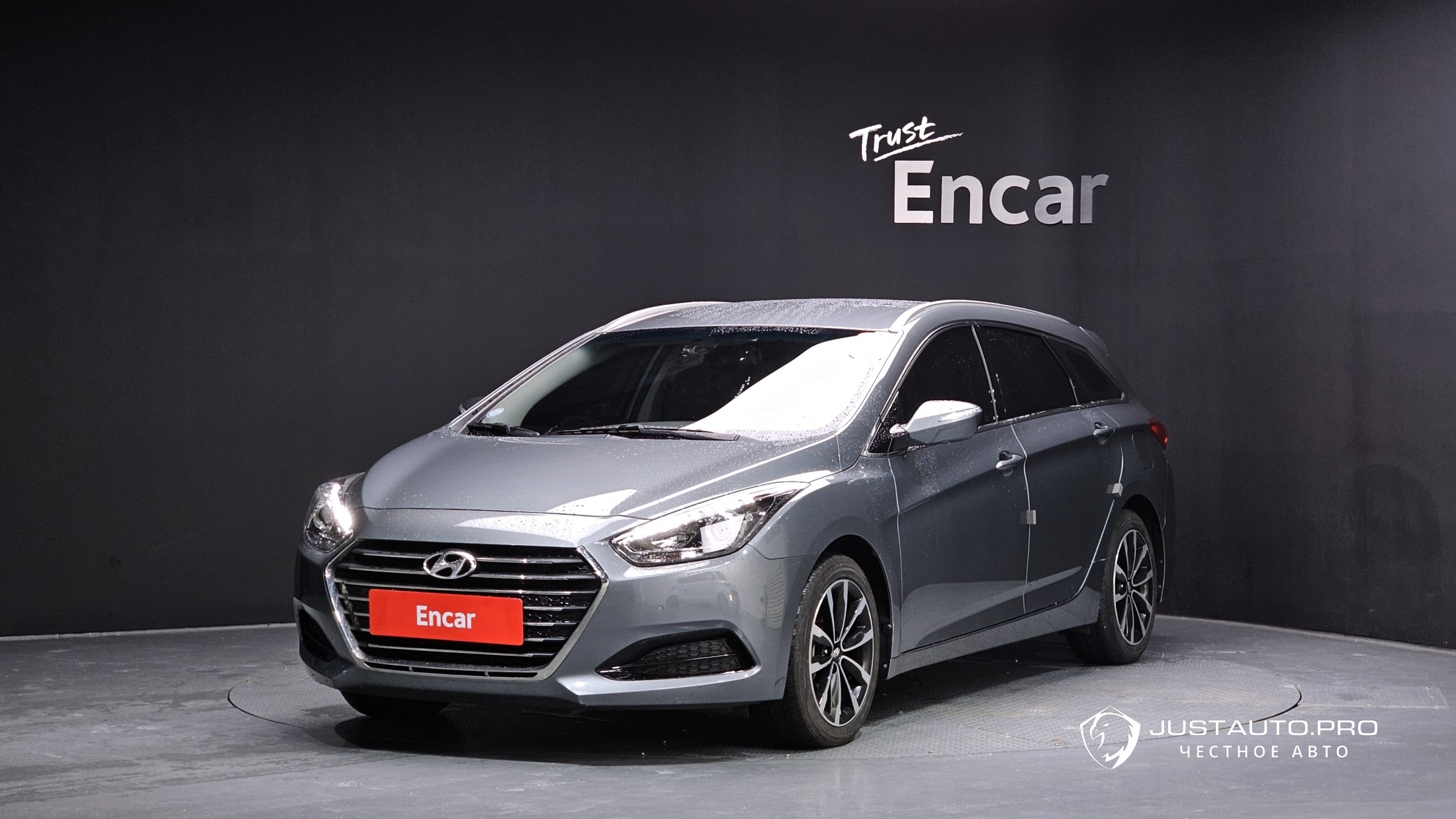 Автомобиль Hyundai i40