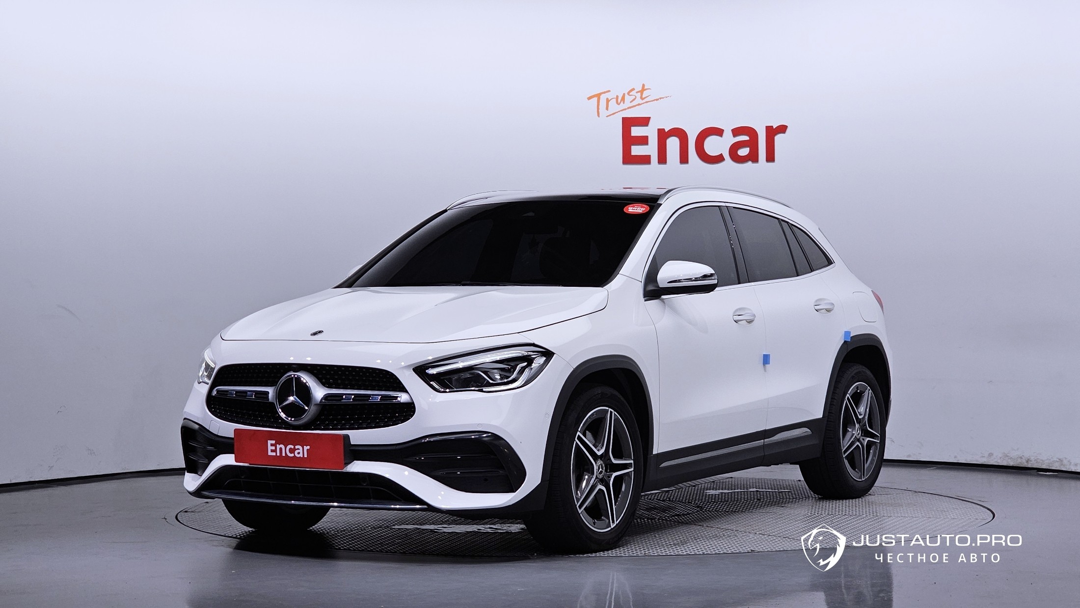 Автомобиль Mercedes-Benz GLA-Class