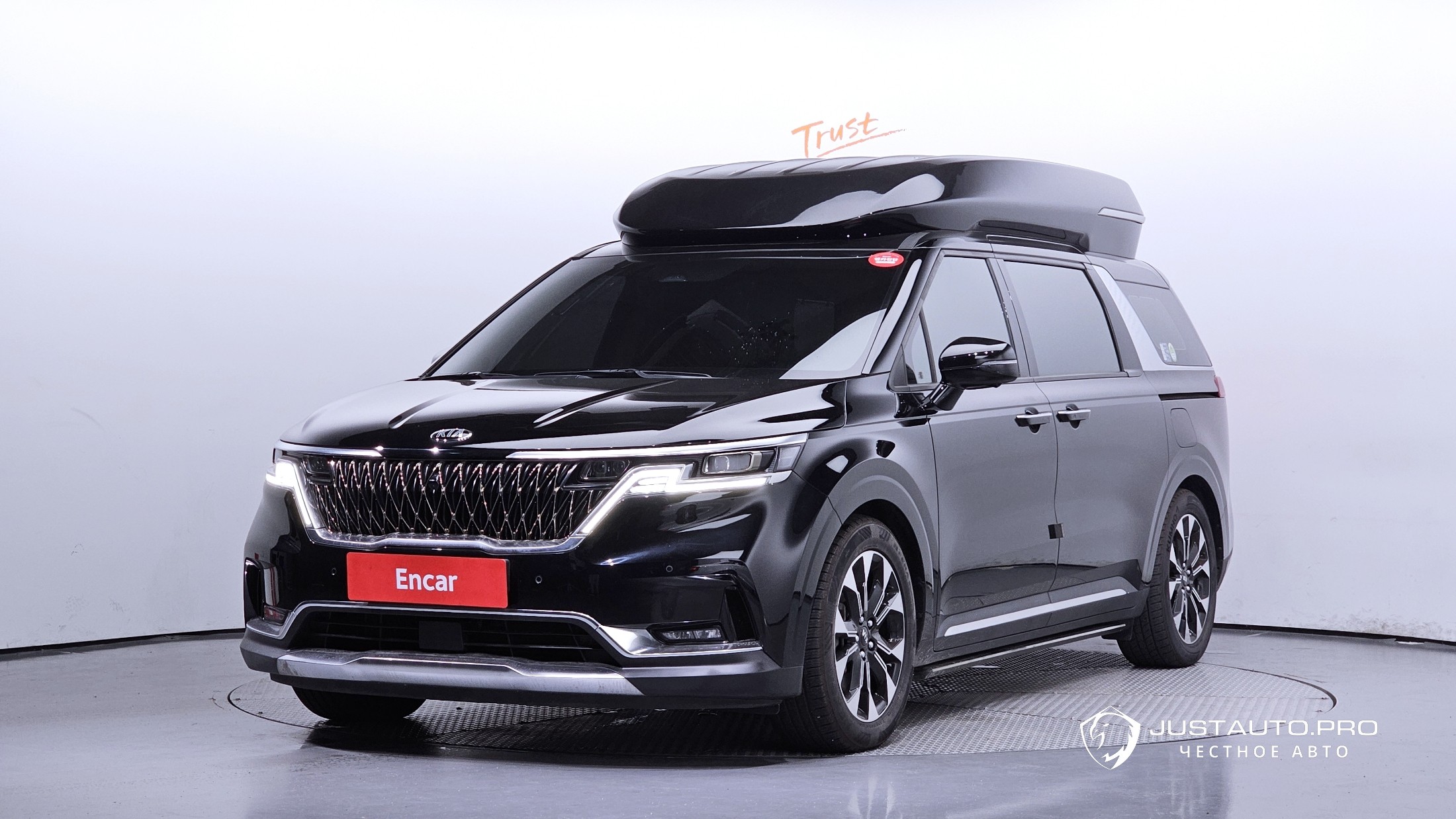 Автомобиль Kia Canival