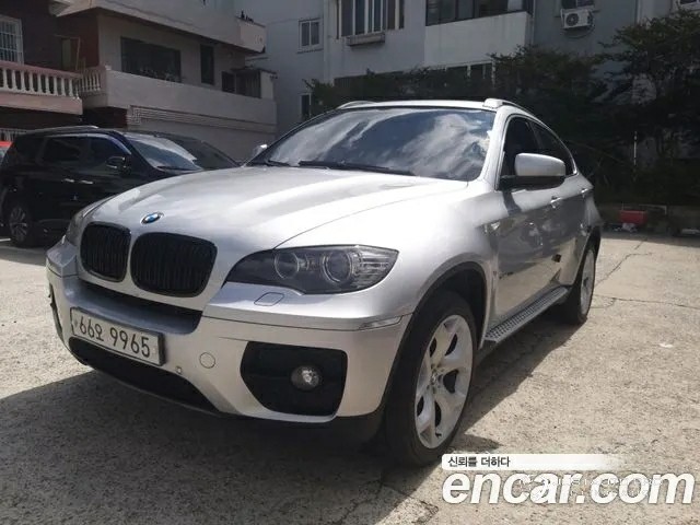 Автомобиль BMW X6