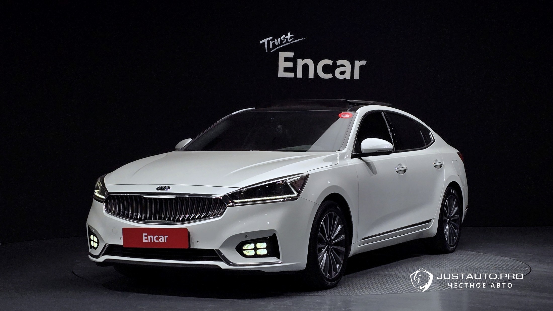 Автомобиль Kia K7