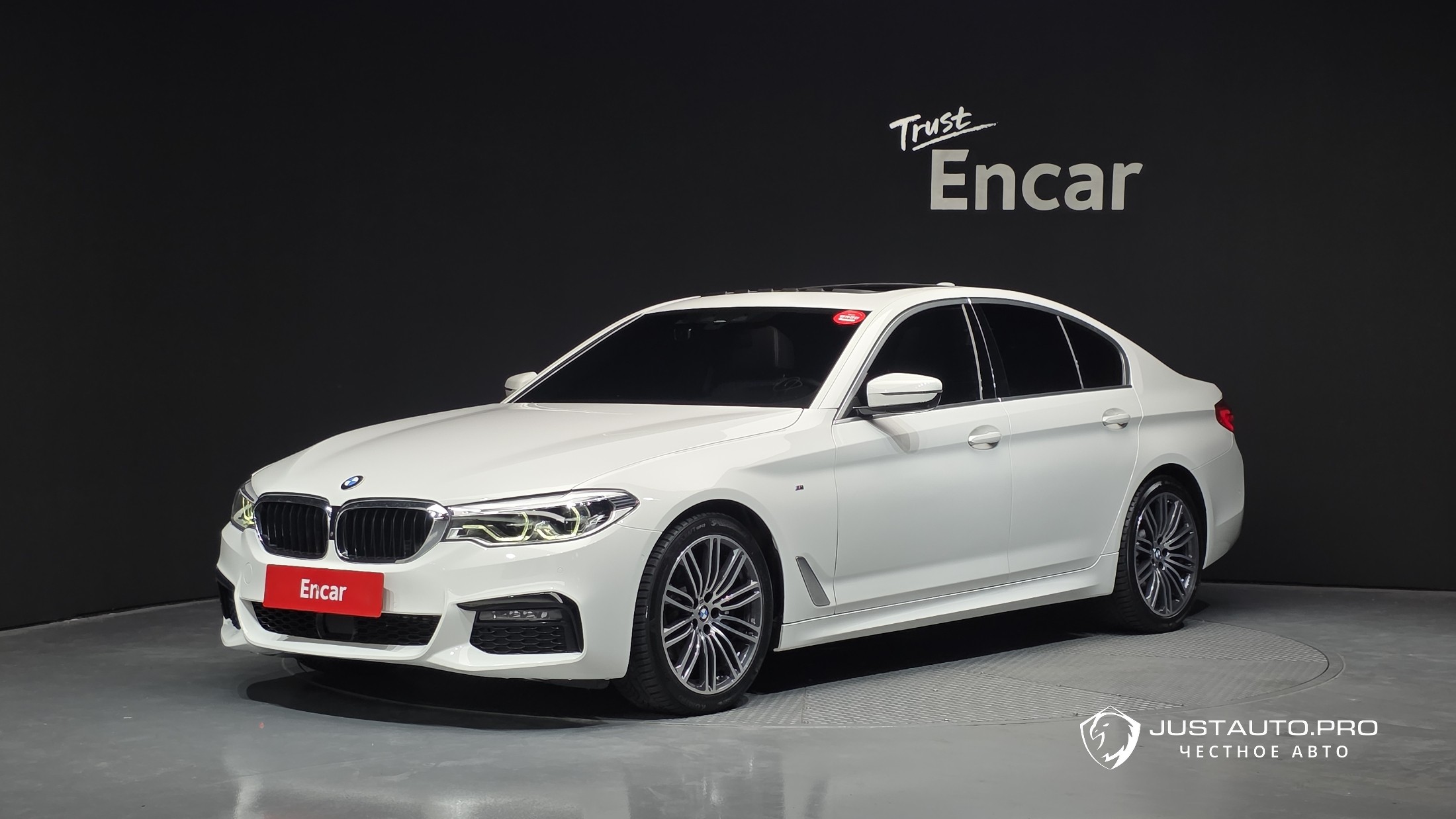 Автомобиль BMW 5-Series