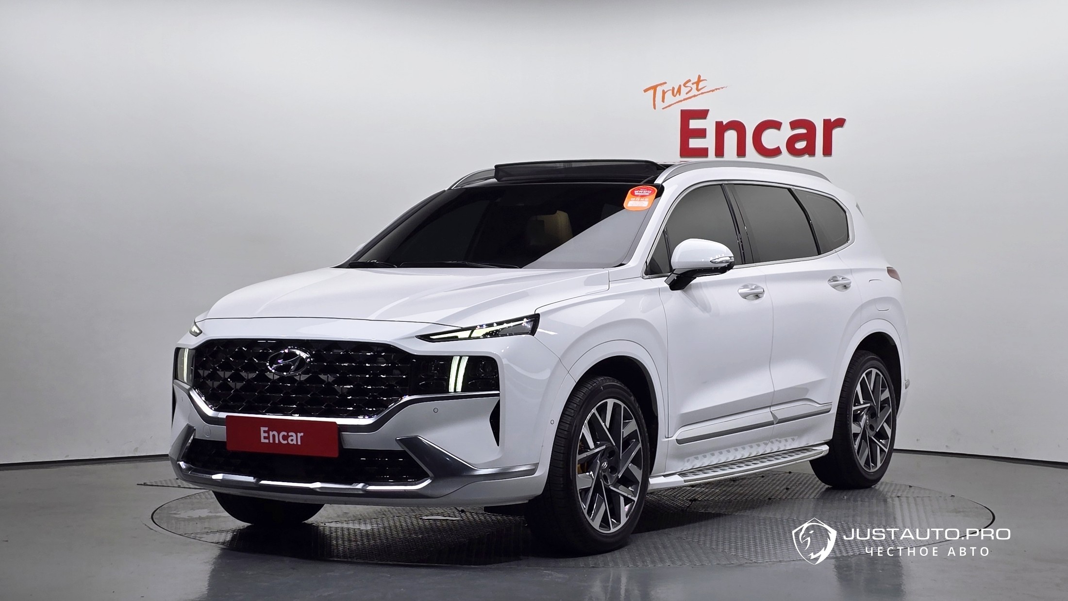 Автомобиль Hyundai Santafe