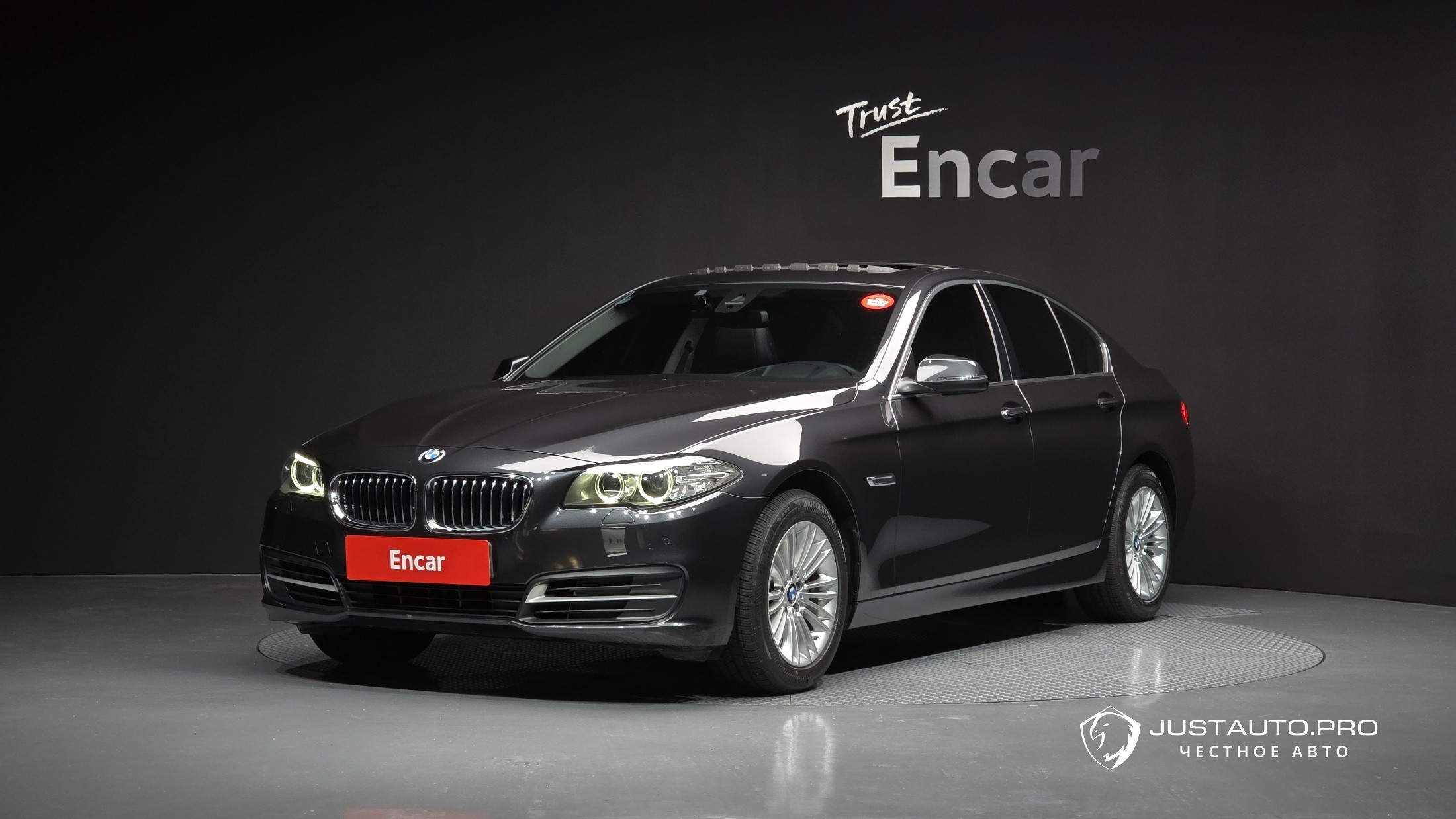 Автомобиль BMW 5-Series