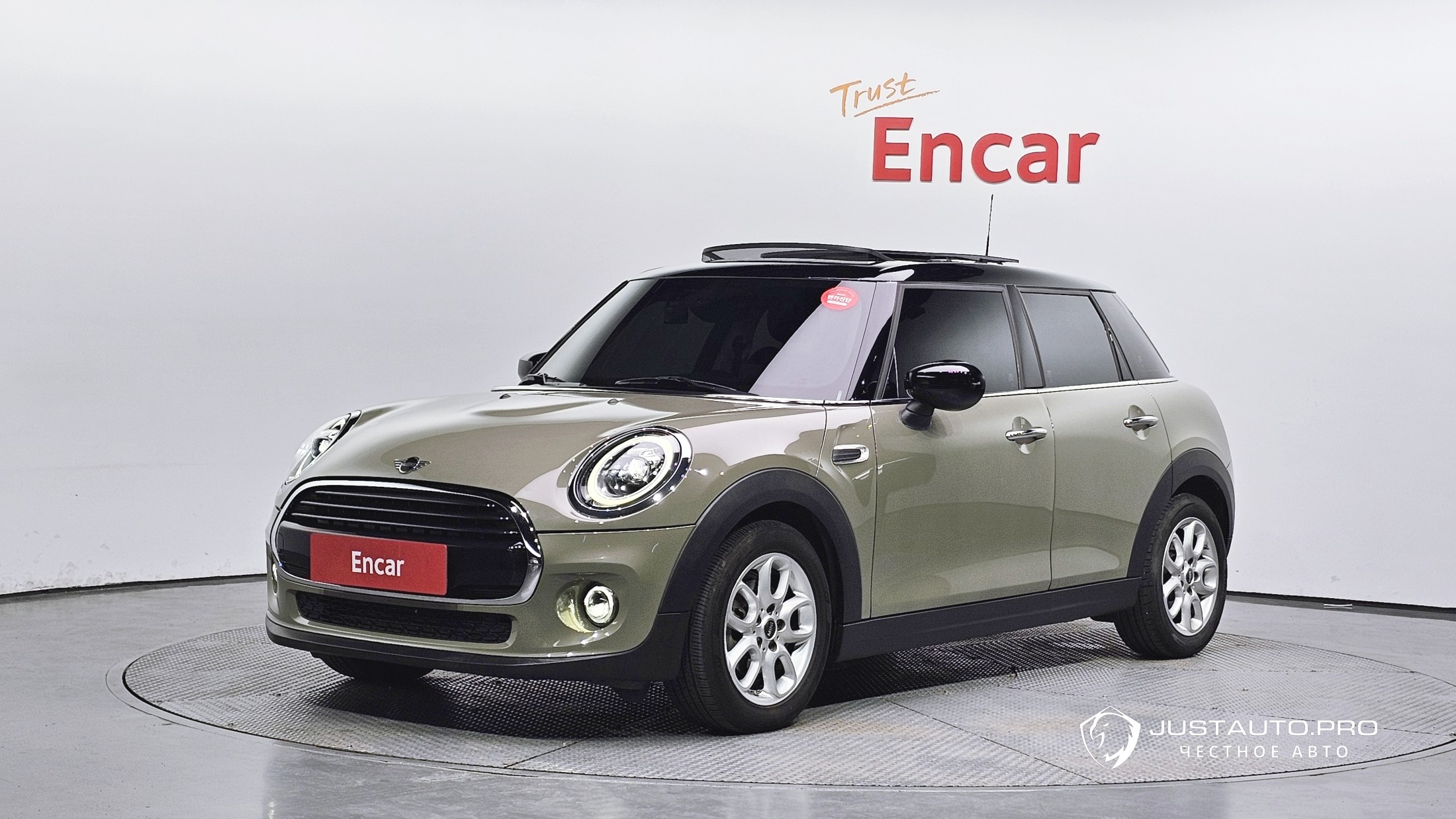 Автомобиль Mini Cooper