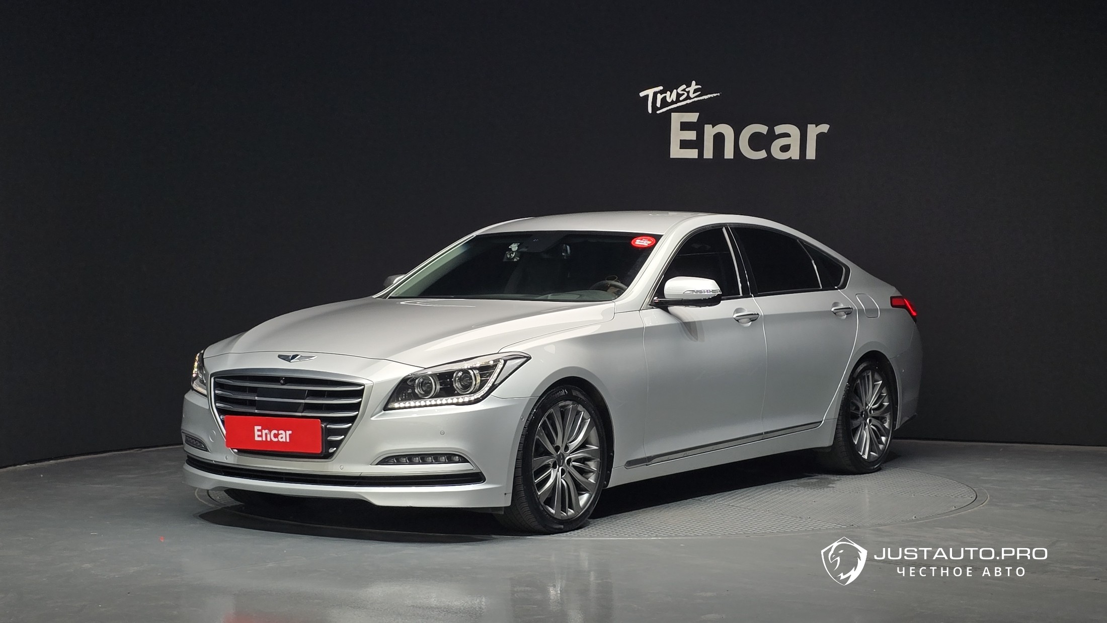 Автомобиль Hyundai Genesis