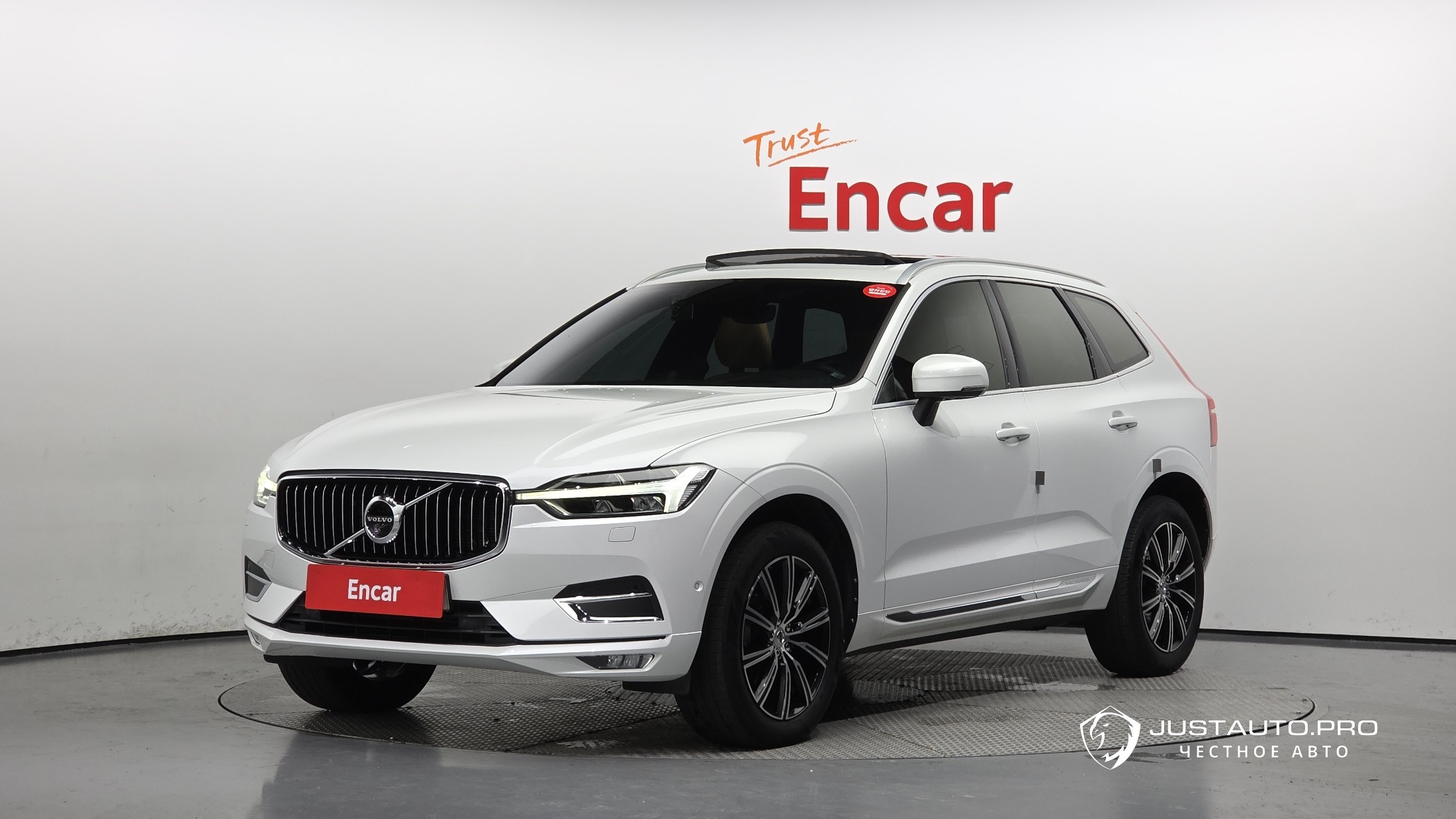 Автомобиль Volvo XC60