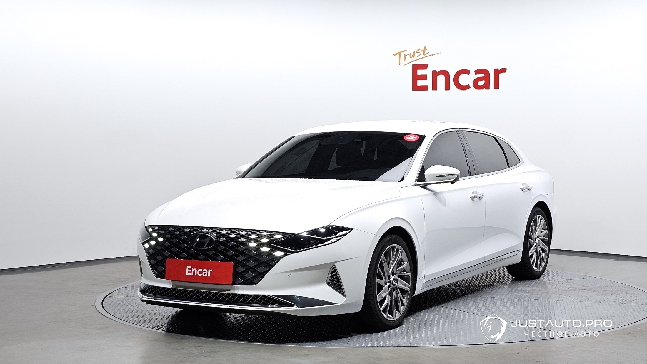 Автомобиль Hyundai Grandeur