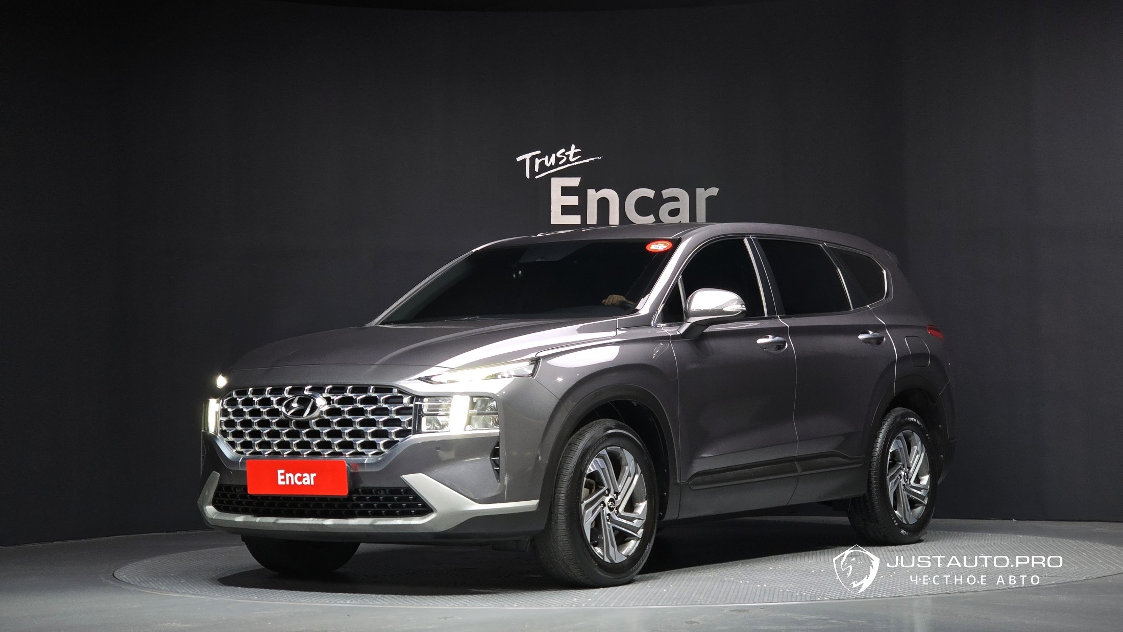 Автомобиль Hyundai Santafe