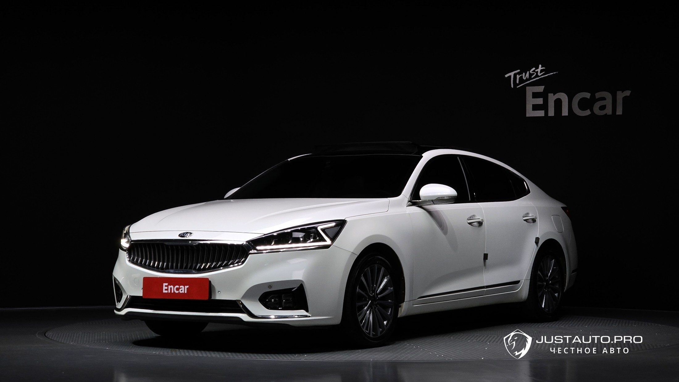 Автомобиль Kia K7