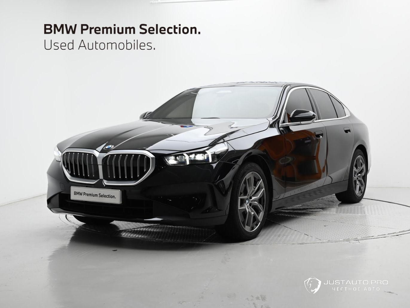 Автомобиль BMW 5-Series