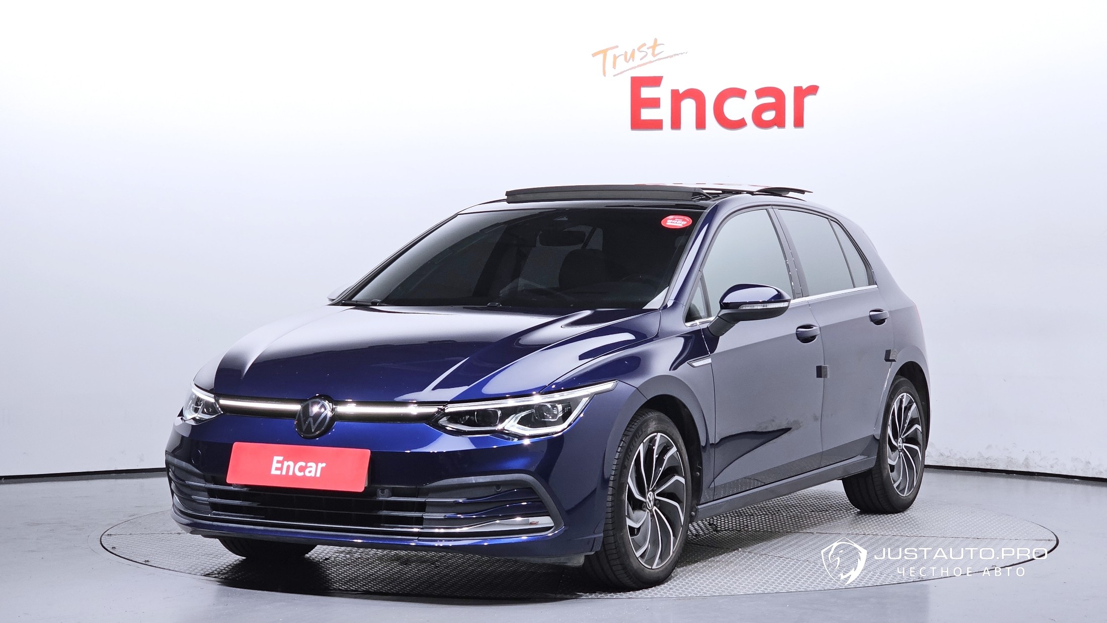 Автомобиль Volkswagen Golf
