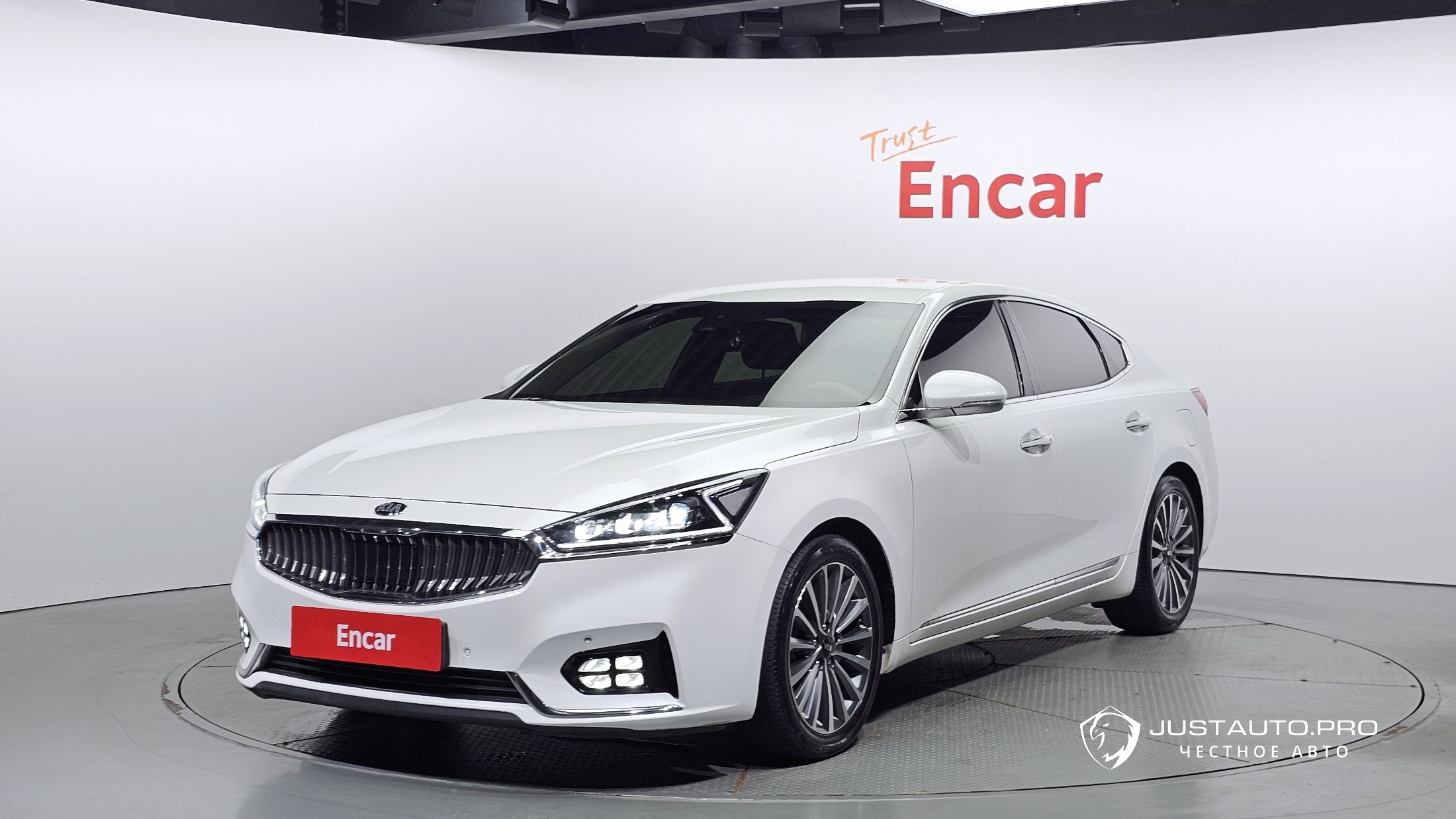 Автомобиль Kia K7