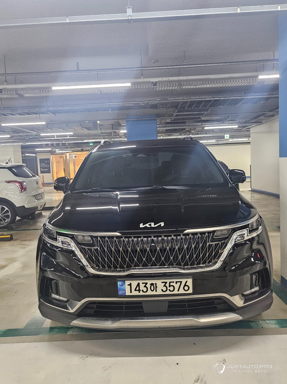 Автомобиль Kia Canival