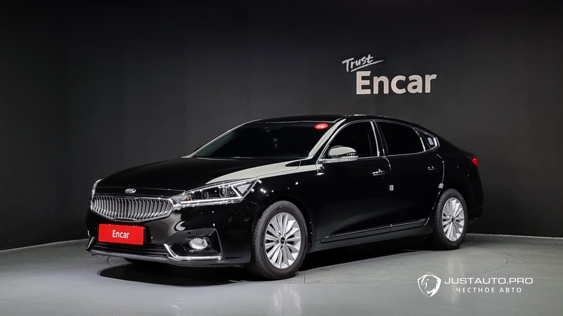 Автомобиль Kia K7