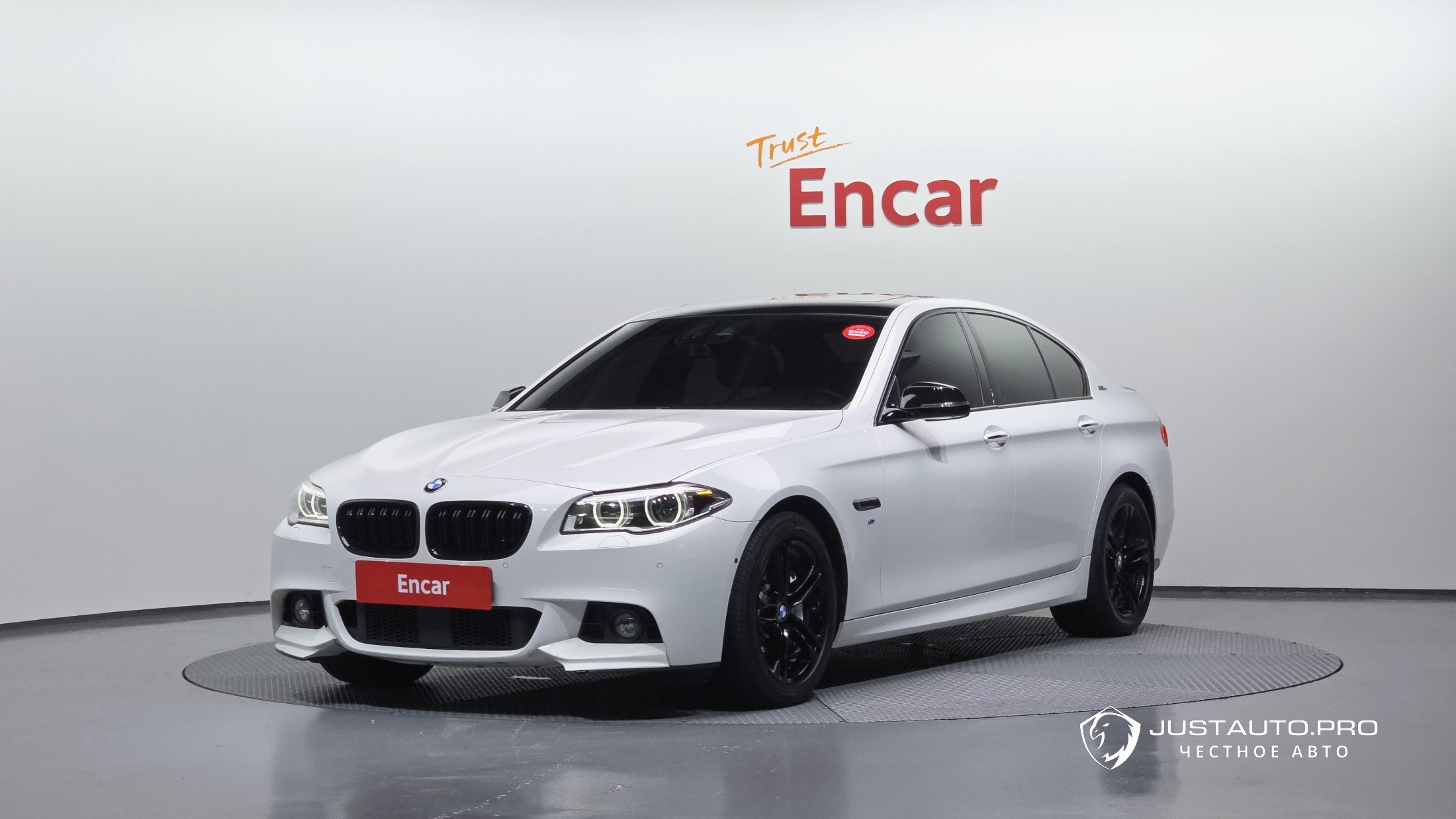 Автомобиль BMW 5-Series