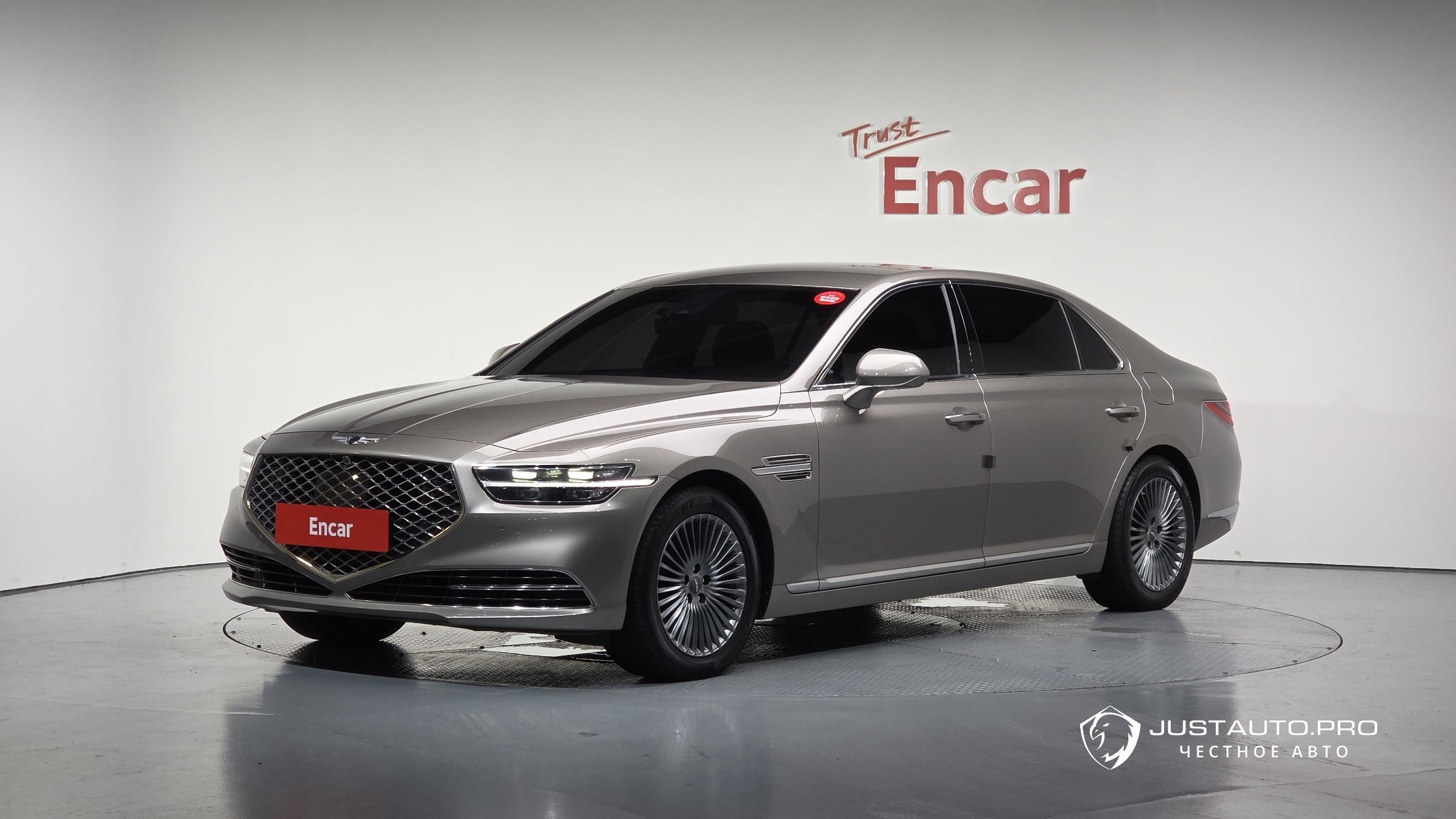 Автомобиль Genesis G90